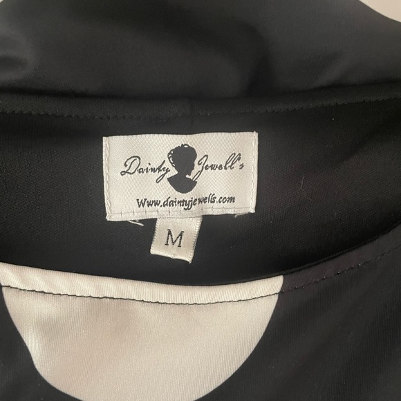 Dainty jewels dress🍓 - Picture 3 of 3